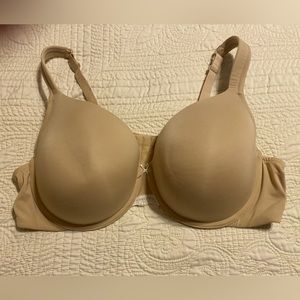 Cacique 46C Lightly Lined Full Coverage Bra